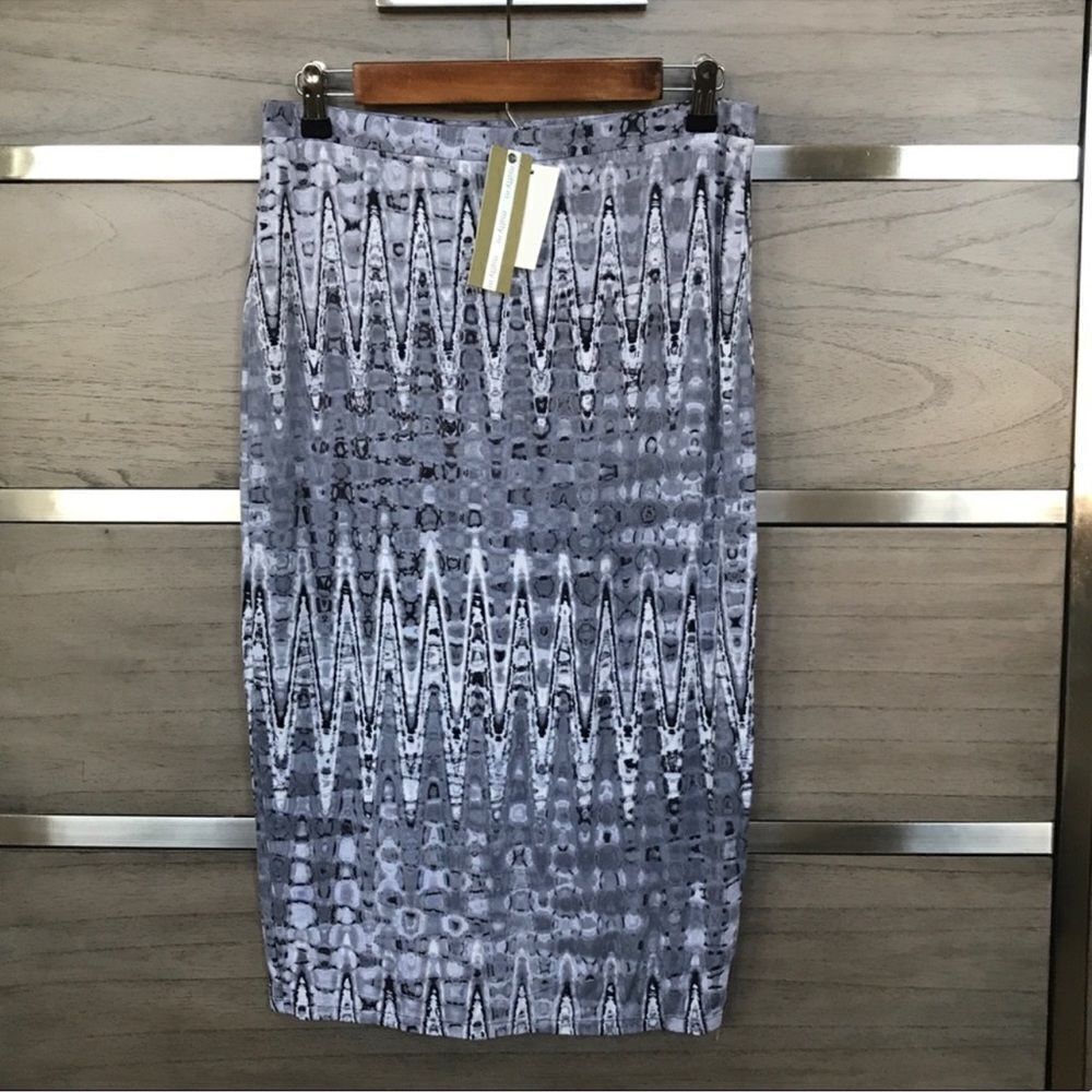 Matty M Contrast Tie-Dye Skirt C17